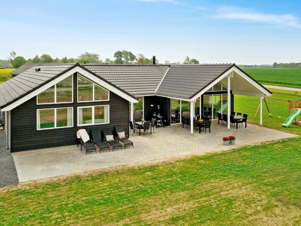 18 Person Holiday Home In Bogense Exterior photo